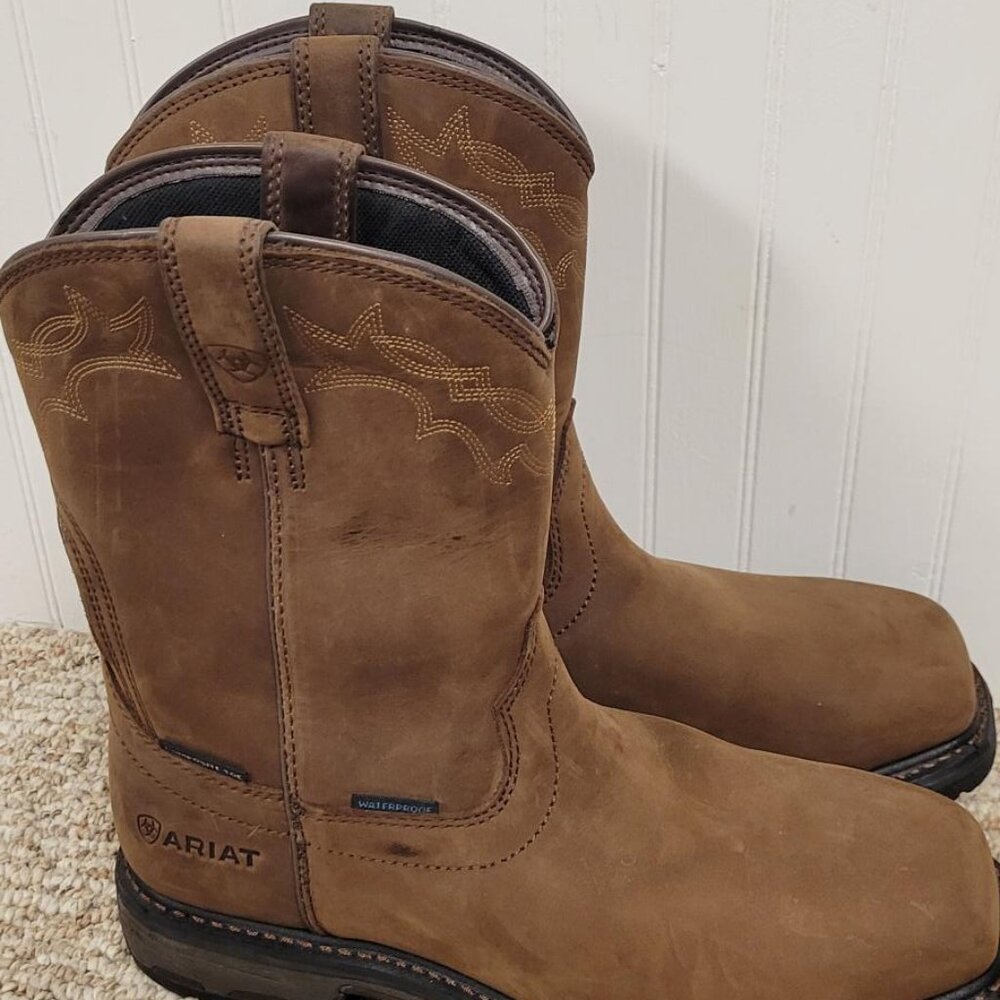 Ariat WorkHog Waterproof Composite Toe Boots • 8D • Worn Once